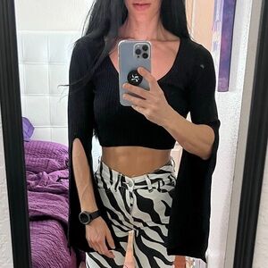 Fashion Nova crop top XS wide long sleeves